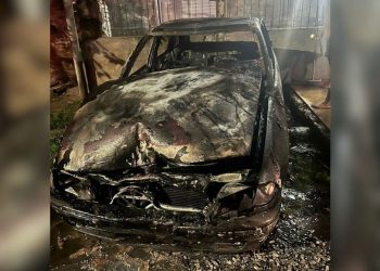 Incendiaron un auto en Sauce Viejo y otro en Santa Fe