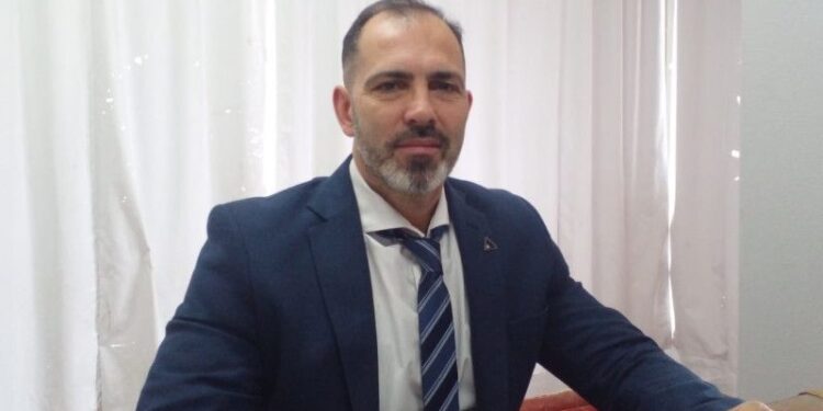 La legislatura suspendio al fiscal de San Jorge denunciado por tentativa de estafa, Diego Rodríguez y Barro será investigado por los legisladores.