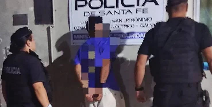 Gálvez: Un hombre de 29 años fue detenido tras una persecución y el descarte de un arma