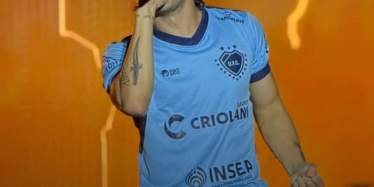 Luck Ra brindó un show espectacular en Totoras y lució la camiseta de UFC Totoras