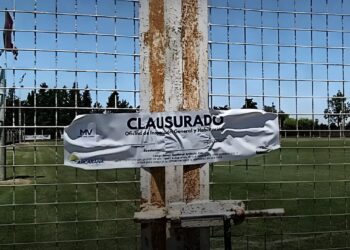 Multa de $18 millones y clausuras a Cremería de Carcaraña tras la pirotecnia y disturbios en la final de la Liga Cañadense