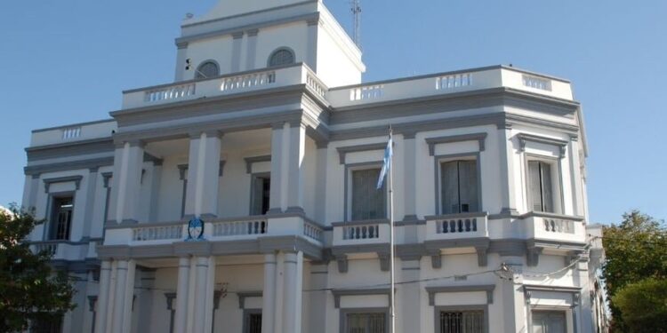 Conmoción en Coronda: una adolescente fue hallada sin vida y detuvieron a su padre