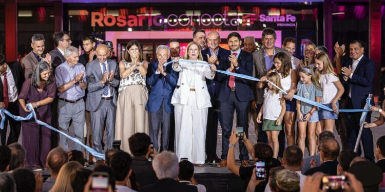 Inauguró el nuevo Aeropuerto de Rosario