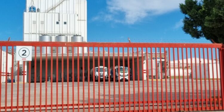 Por nuevos incumplimientos en los pagos de salarios, los trabajadores volvieron a parar las tres plantas de Lácteos Verónica