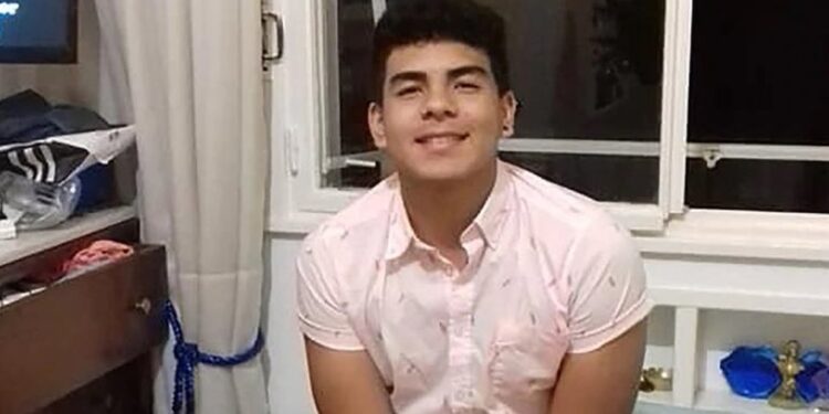 A SEIS AÑOS DEL ASESINATO DE FERNANDO BAÉZ SOSA