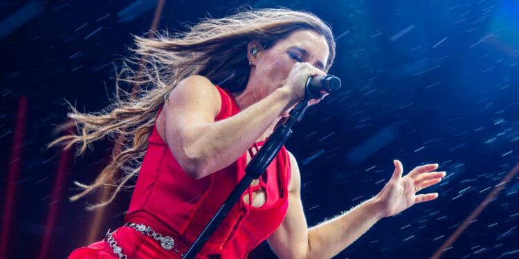 Jesús María: La Sole brilló bajo la lluvia hasta que el temporal obligó a suspender el Festival de la Doma y el Folclore