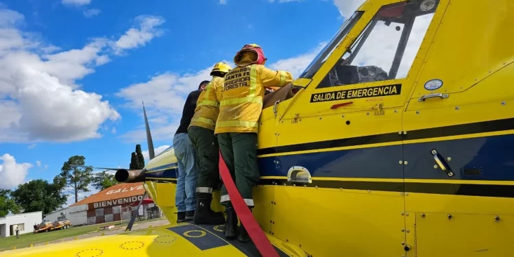 Brigadistas reforzaron su formación en operaciones aéreas para el combate de incendios