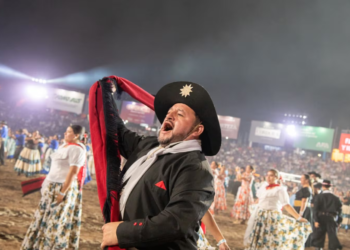 SE AGOTARON LAS ENTRADAS PARA VER AL CHAQUEÑO PALAVECINO EN JESÚS MARÍA