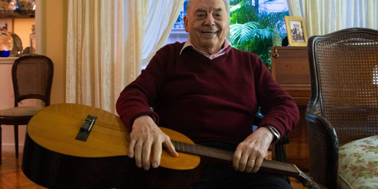 Se cumplen seis años de la muerte de Juan Carlos Saravia, cantante y líder de la banda de folklore Los Chalchaleros. 