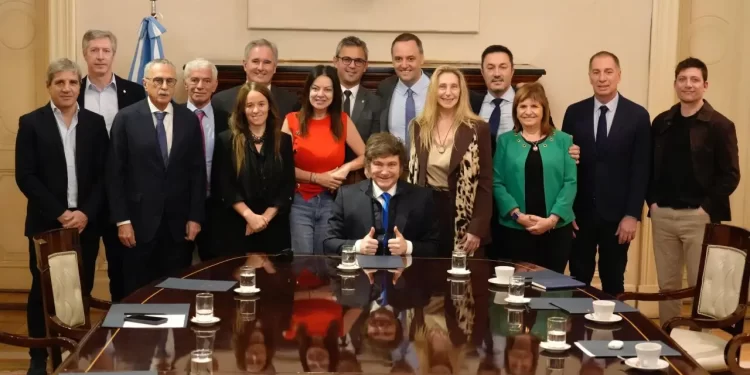 Aprobaron el aumento salarial para altos funcionarios del Gobierno