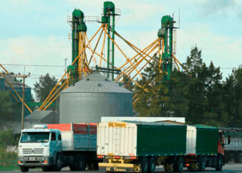 Encuentro entre Provincia e intendentes de ciudades portuarias se realizó con diálogo y énfasis en la defensa de las autonomías municipales.