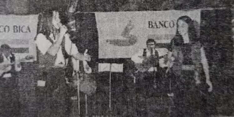 A 30 años del día en el que la Sole cantó por primera vez, junto a su hermana Nati Pastorutti, en un Festival de Gálvez