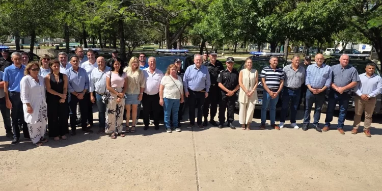 Se entregaron 13 unidades policiales 0 km para el Dpto. San Cristóbal con una inversión provincial de $ 600 millones