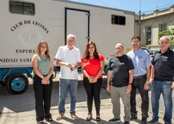 Nueva unidad sanitaria móvil llega a Esperanza para acercar la salud a los barrios