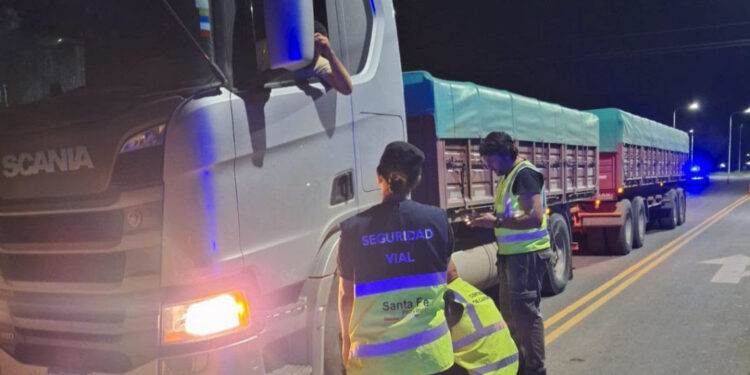 Santa Fe endurece desde el lunes 5 las multas por exceso de peso en camiones
