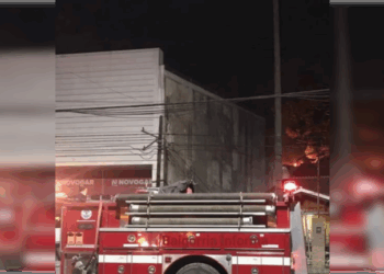 Bomberos controlaron un principio de incendio en una empresa de electrodomésticos de Baigorria en Año Nuevo