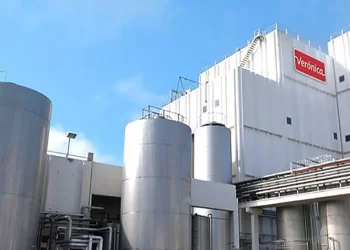 MAÑANA MOVILIZACIÓN DE TRABAJADORES Y SUS FAMILIARES FRENTE A LA PLANTA DE VERONICA.