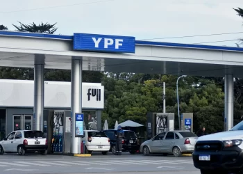 Provincia avanza en renovación de estaciones YPF en la autopista Rosario–Santa Fe