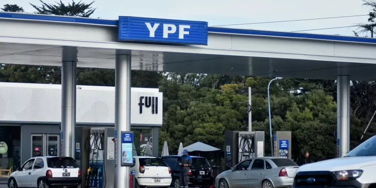 Provincia avanza en renovación de estaciones YPF en la autopista Rosario–Santa Fe