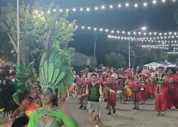 San Fabián vibró al ritmo del carnaval