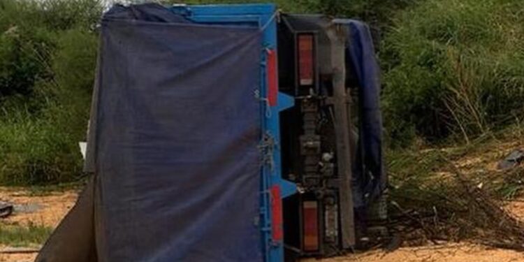 Choque fatal entre un camión y un auto en Circunvalación Oeste en Santa Fe