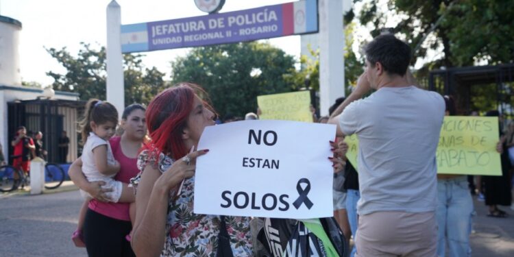 Protestas policiales y aumento de emergencia en Santa Fe