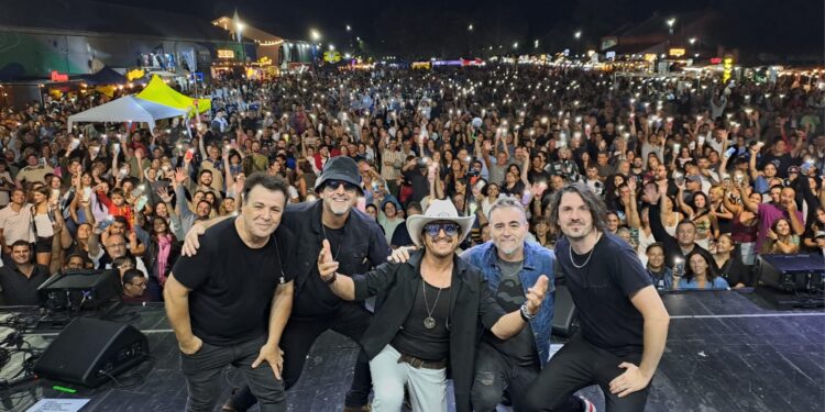 Multitudinaria Fiesta de la Cerveza Artesanal en El Trébol