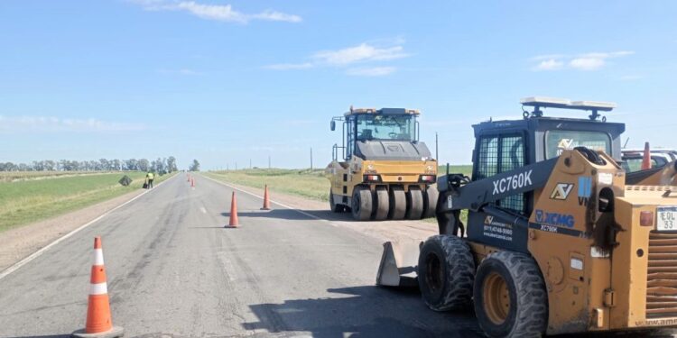 Trabajos de vialidad nacional en RN178 entre Juncal y Villa Eloísa