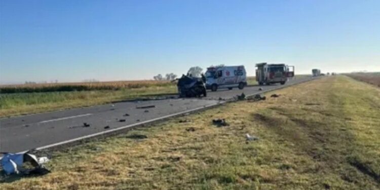 Dos mujeres fallecidas por choque frontal en la ruta 90 entre Alcorta y Carreras