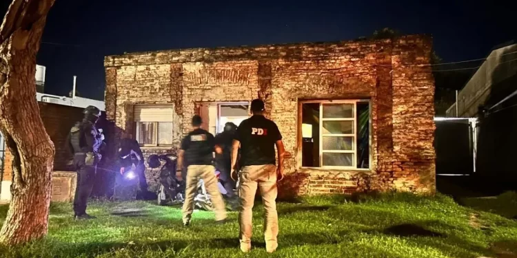 La Policía desarticuló puntos de venta de drogas tras allanamientos en el departamento San Martín