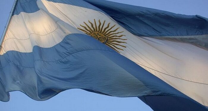 27 de febrero: se izó por primera vez la Bandera Argentina