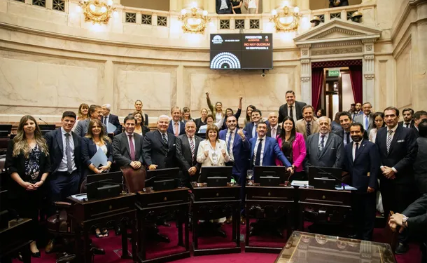 El senado aprobó la reforma laboral