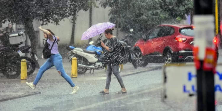 Llovió y llueve en la región. ¿Cómo está el tiempo en tu localidad?