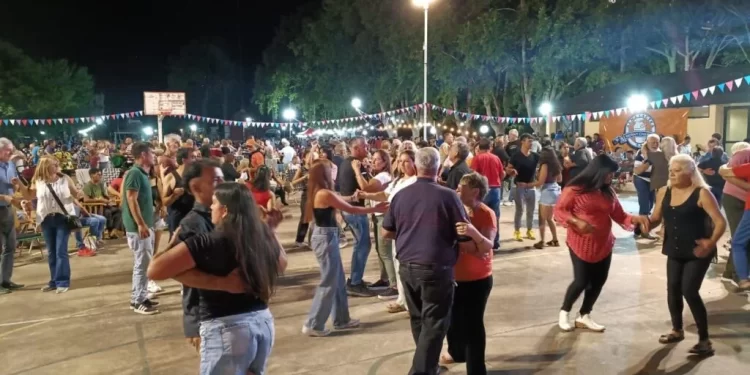 MILES DE PERSONAS DISFRUTARON DE LA FIESTA DE LA MOZZARELLA EN BERNARDO DE IRIGOYEN