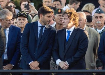 Milei y Pullaro participaron del acto central por los 213 años del Combate de San Lorenzo