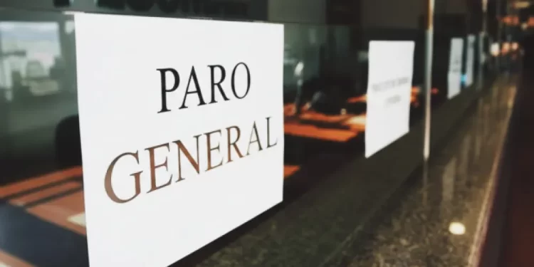La CGT paraliza el país con un paro general de 24 horas contra la reforma laboral de Milei