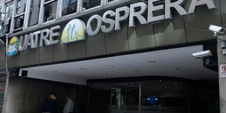 Tres meses internada con alta médica: la familia de Evelina Belén denuncia graves demoras de OSPRERA