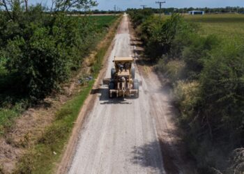 Comenzó la construcción de Caminos Productivos en Cañada Rosquín