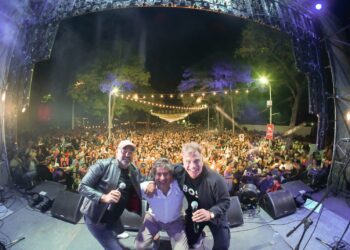 Funes vivió un fin de semana histórico con el Salón del Automóvil, Los Palmeras y los Carnavales.