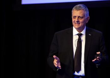 YPF justificó la suba de combustibles y aseguró que es “transitoria”