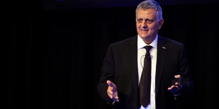 YPF justificó la suba de combustibles y aseguró que es “transitoria”