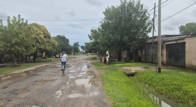 Santo Tomé: un joven golpeó con una barreta a un ladrón en el patio de su casa y ahora está detenido