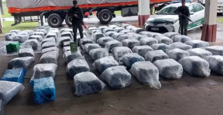 Interceptan casi dos toneladas de hojas de coca en el peaje de Aldao