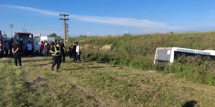 Despiste de micro en Santa Fe deja diez heridos