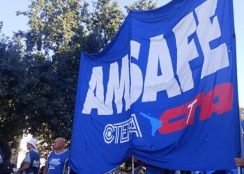 Paro docente y movilizacion provincial en Santa Fe