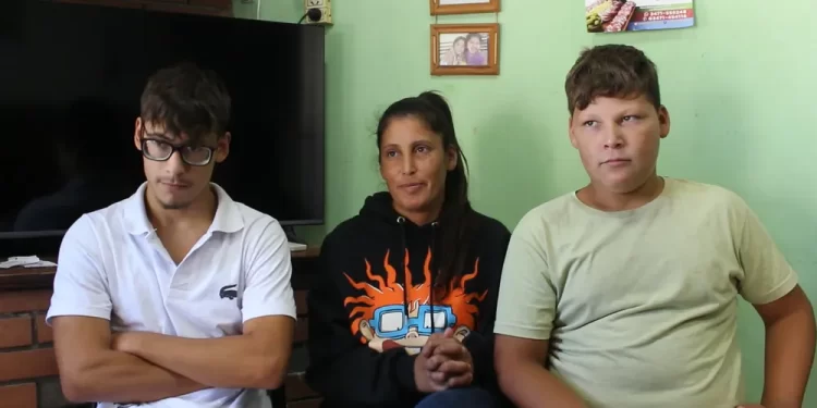 Operaron con exito a los dos hermanitos de Las Rosas