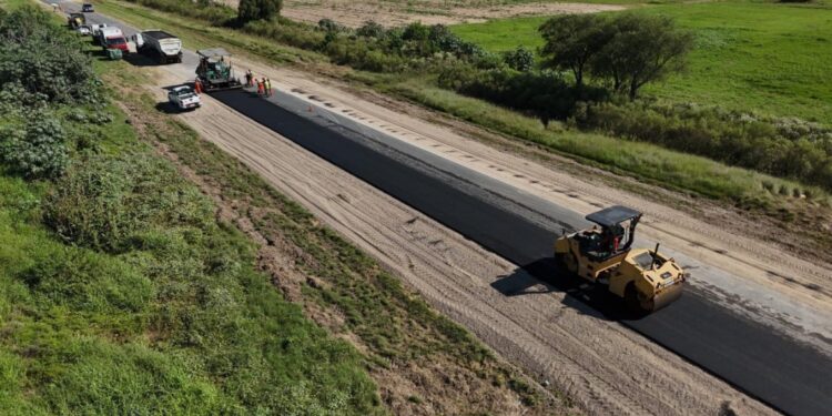 Avanzan las obras de bacheo en rutas provinciales de Santa Fe con un 90 % de ejecución