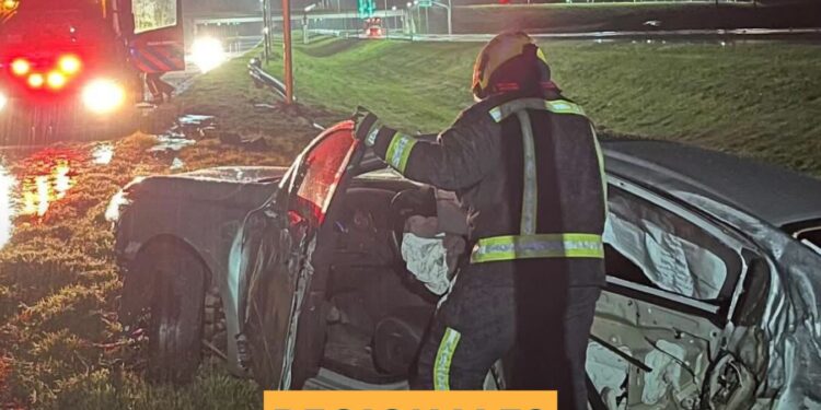 Despiste en autopista bajo la lluvia en Cañada de Gómez