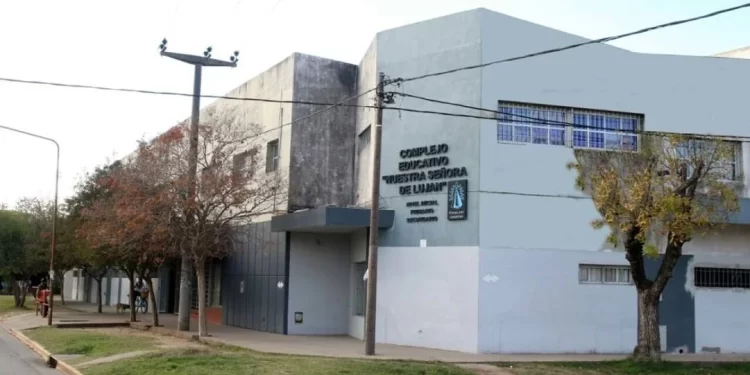 Alerta en una escuela de Pérez por amenazas de un alumno