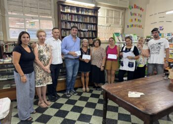 Bibliotecas de Iriondo recibirán aportes para renovar sus libros